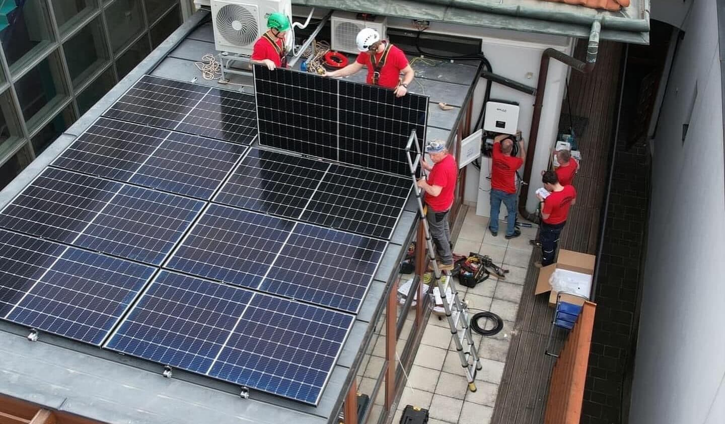 Bedeka | Fotovoltika | Fotovoltaické panely na streche rodinného domu v Prešove